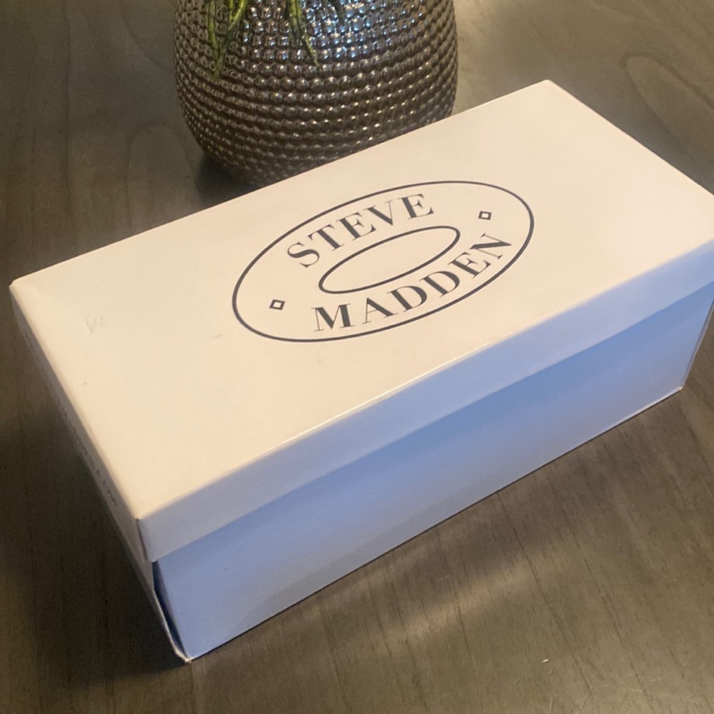 Steve Madden Lt Pink Size 8 Slides - image 7